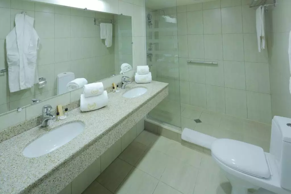 New Nairi Hotel